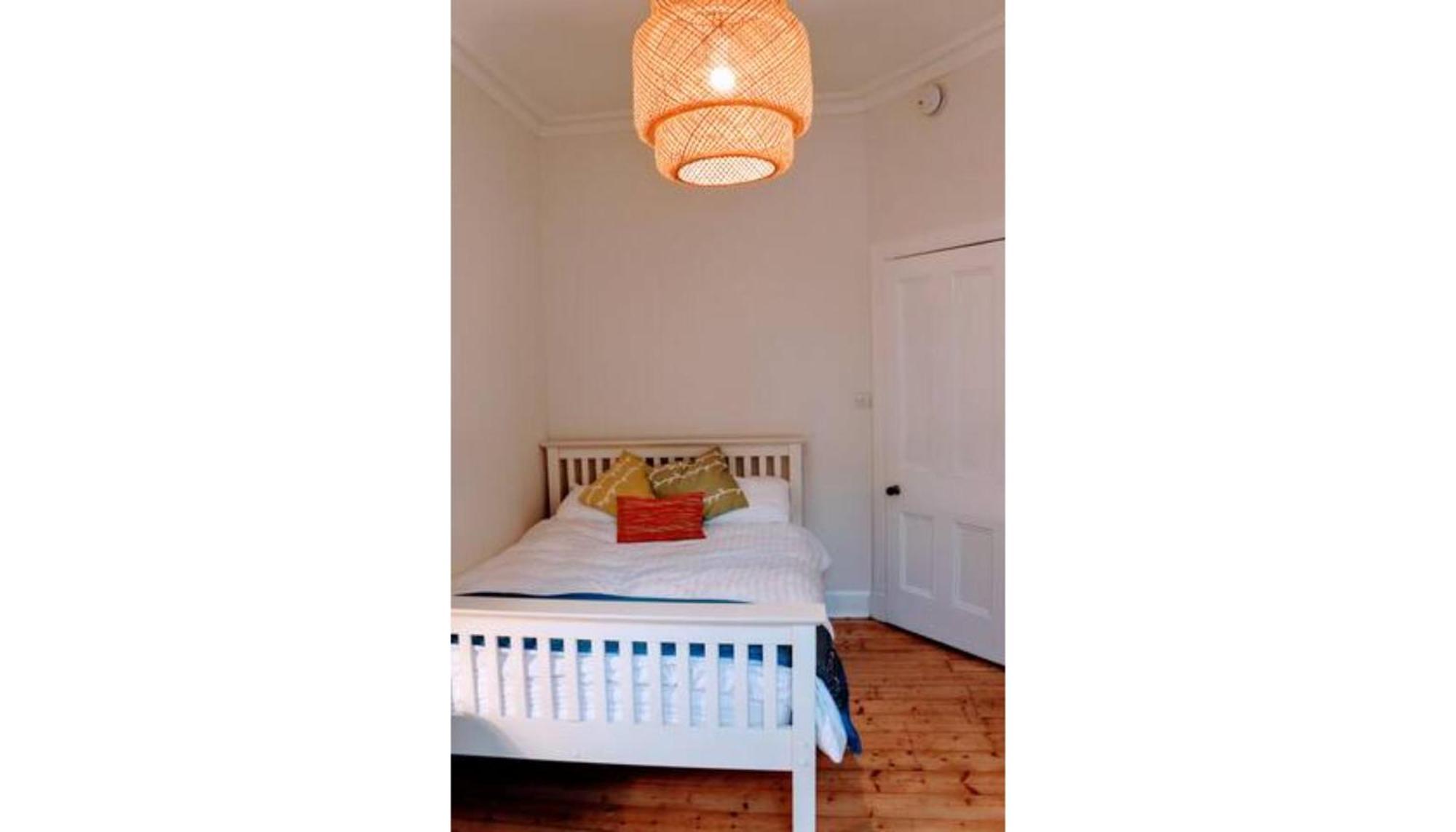 Bright Modern Arthurs Seat 2 Bedroom Apartment Эдинбург Экстерьер фото